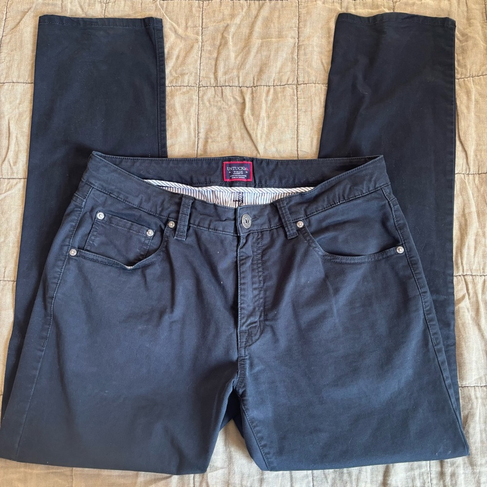 UNTUCKit Men's Black Straight Jeans